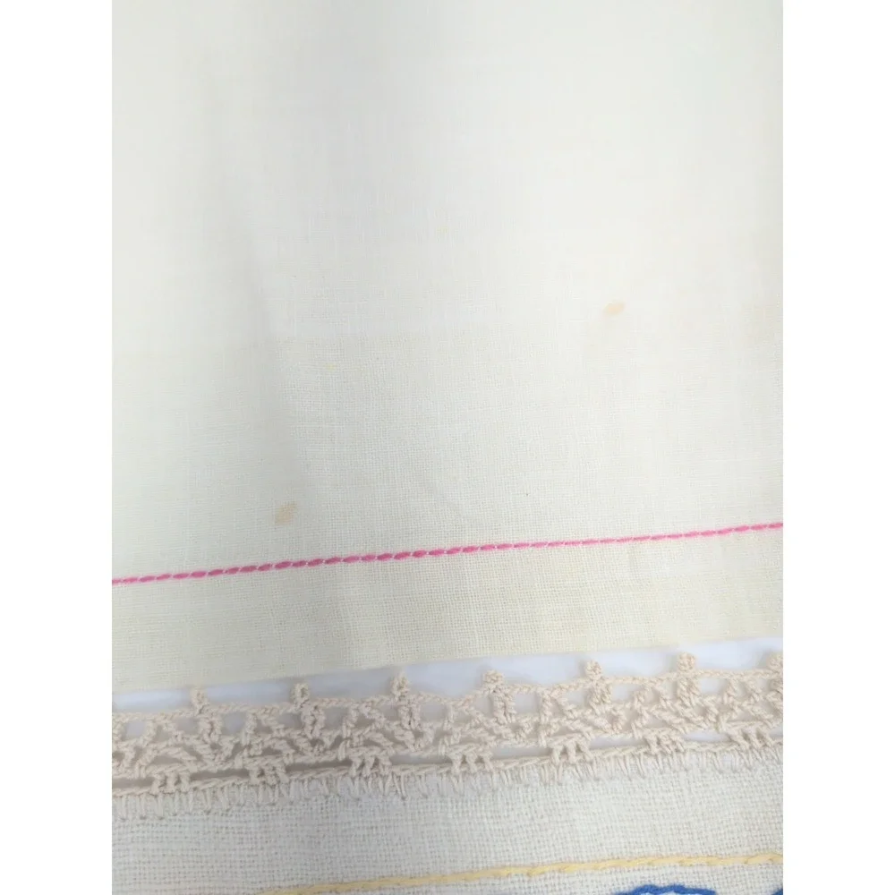 Handmade bottom linen